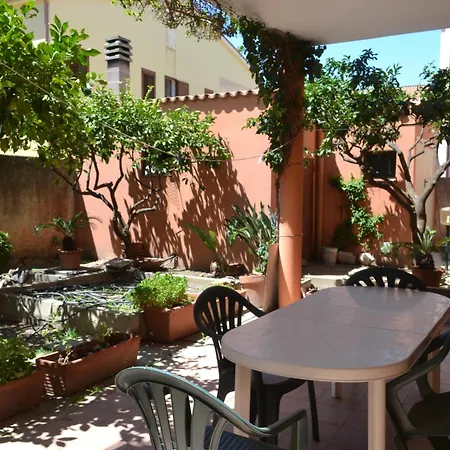 Con Patio Apartment *